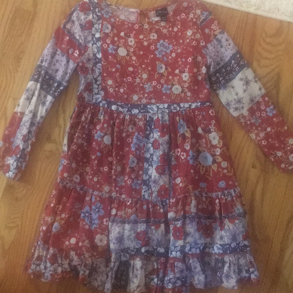 Girls dress with ruffled bottom